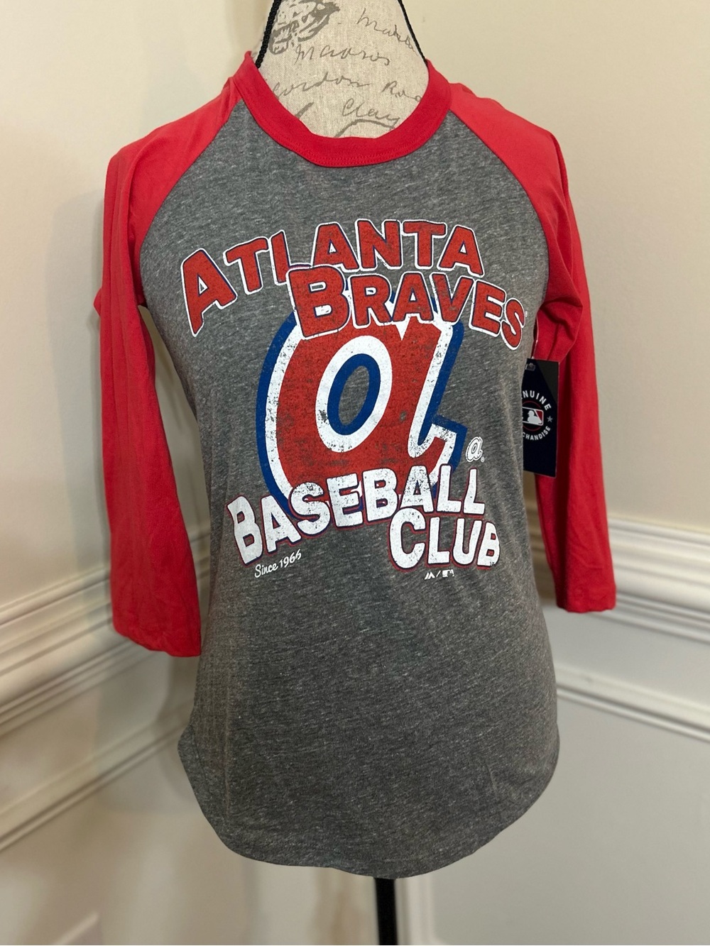 Atlanta Braves Women's Long Sleeve Raglan Tee - Red & Gray